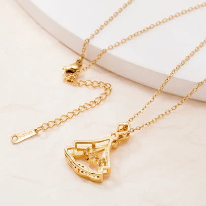 Gold Aura Heart Necklace & 24K Gold Fan Necklace – Elegant Jewelry Collection